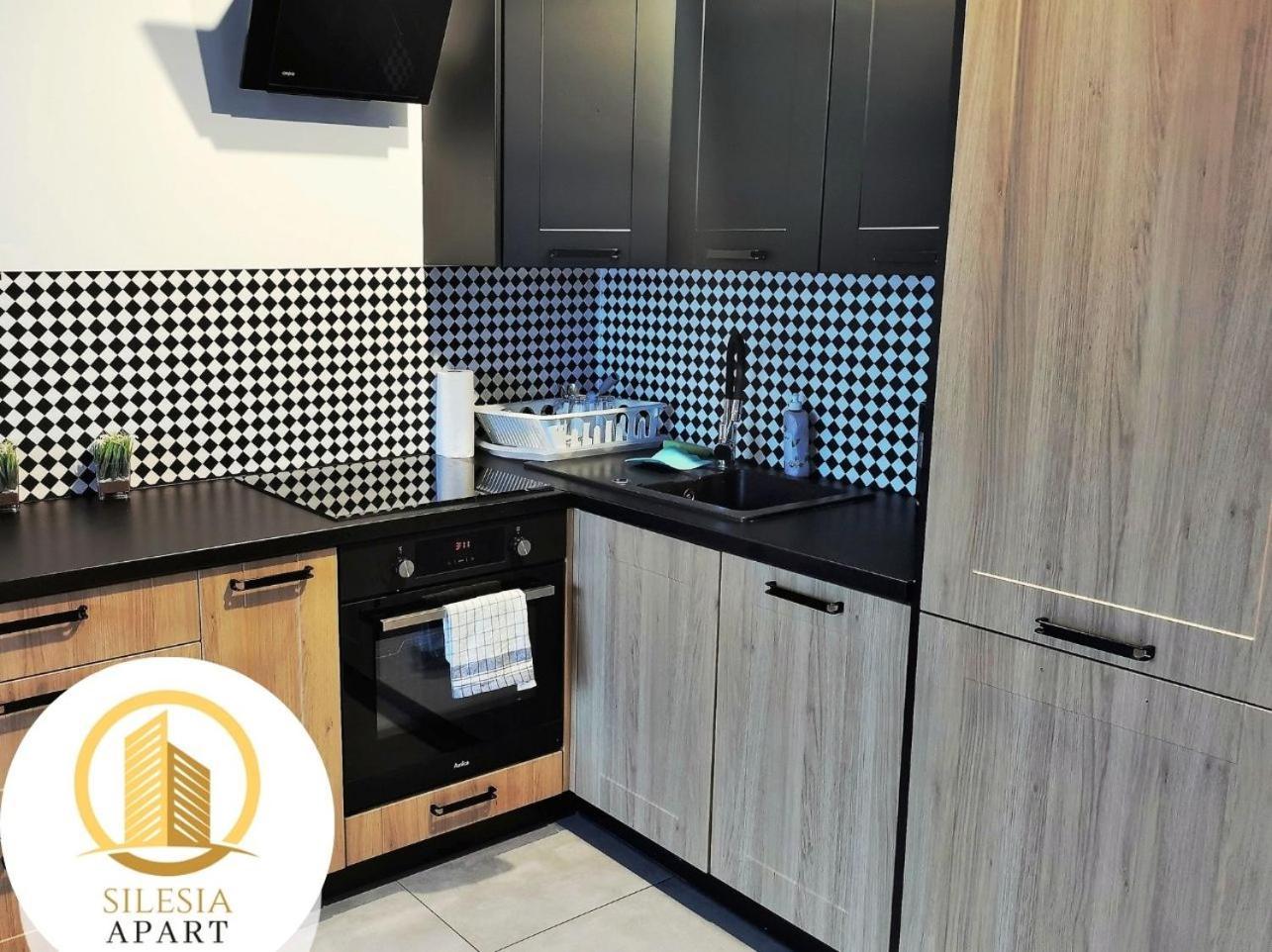 Apartament Granatowy Tychy Exterior foto